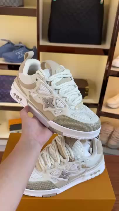 Under Armour video preview