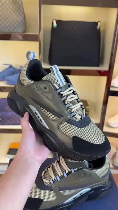 Adidas Nmd R2 video preview