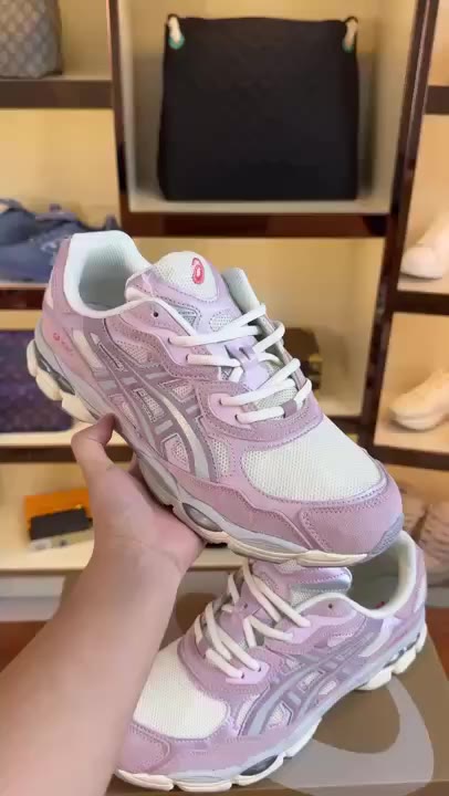 Asics Gel Kayano 5 Og video preview