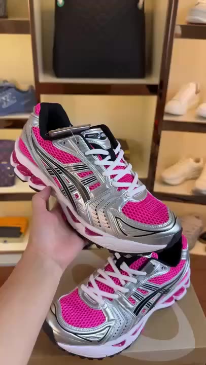 Under Armour Charged video preview