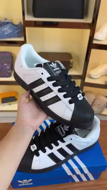 Adidas Original 2 video preview