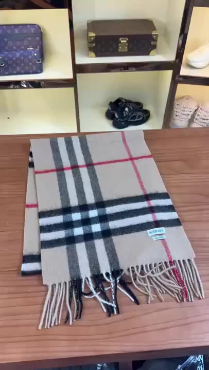 Burberry video preview