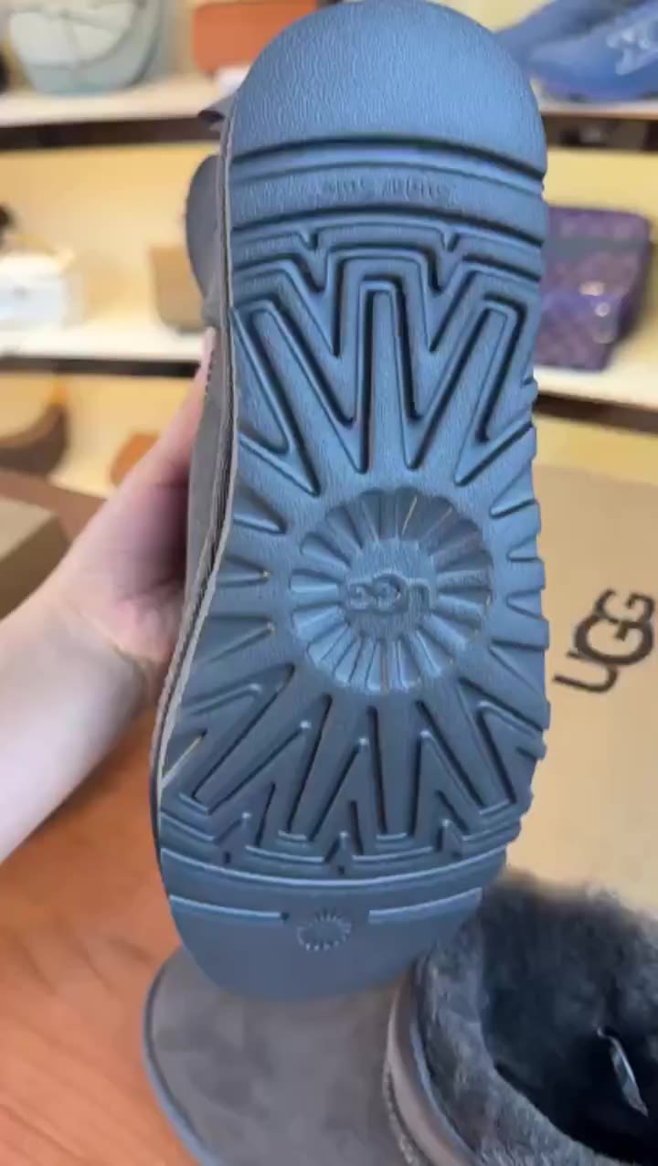 Uggs Classic Tall Uggs video preview