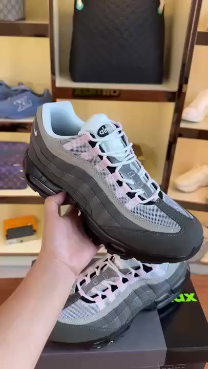 Adidas video preview