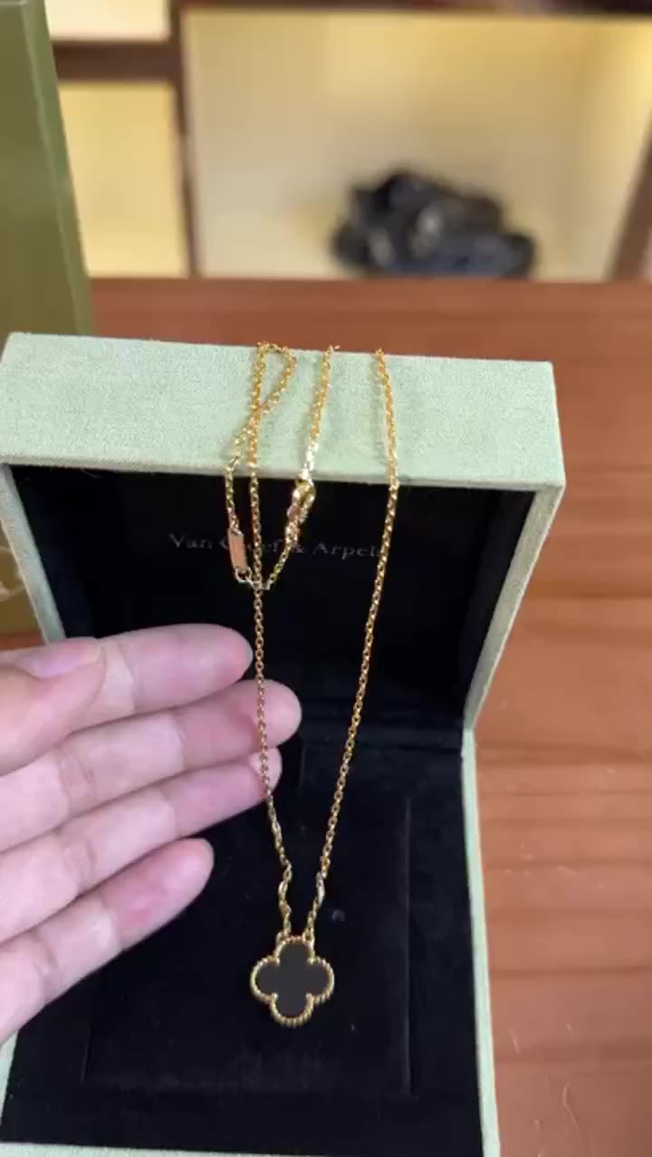 Tiffany & Co. Cross video preview