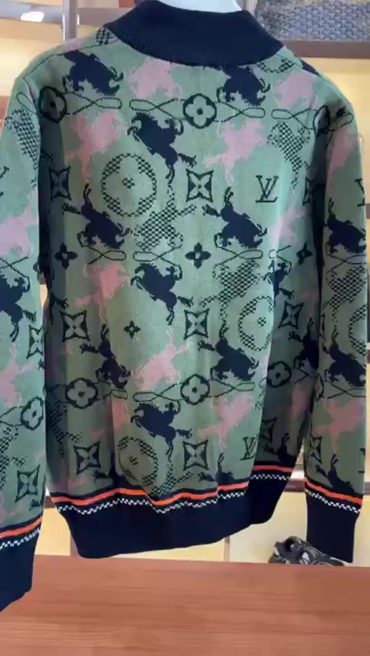 Gucci Gucci Sweater With Camo Pattern video preview
