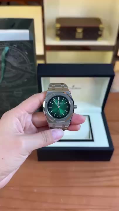 Rolex Oyster Perpetual Datejust (likely video preview