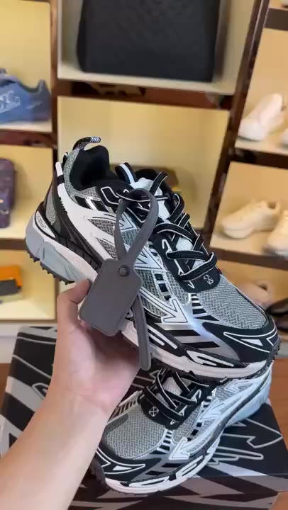Under Armour Mens Running Shoes video preview