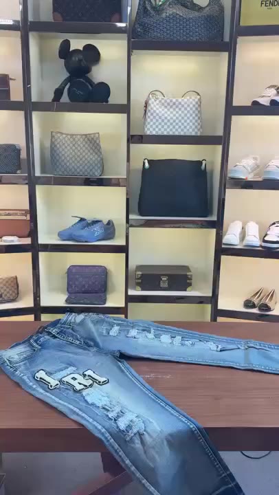 Levis 501 2 video preview