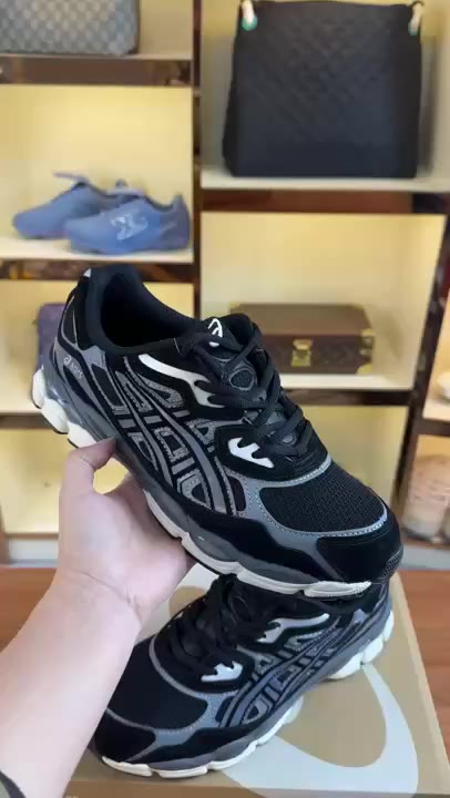 Skechers Hydromax 2.0 video preview