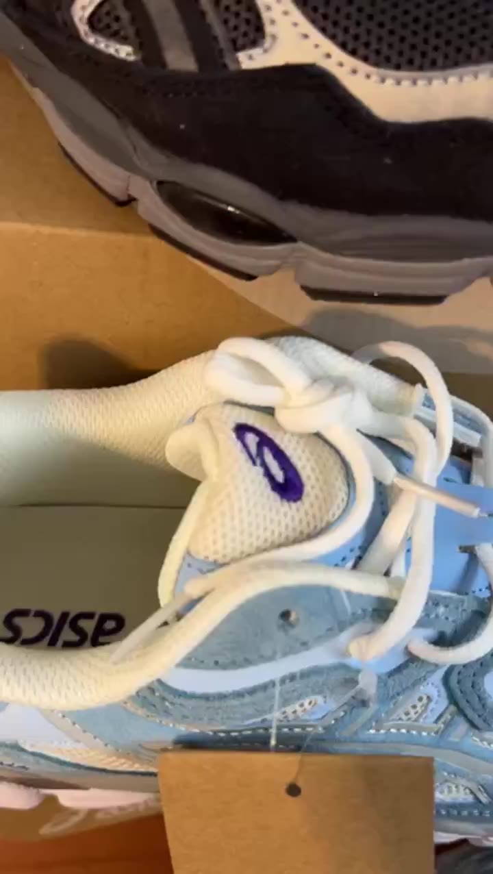 Asics Running Shoe video preview