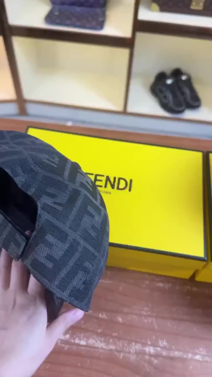 Gucci Ball Cap video preview