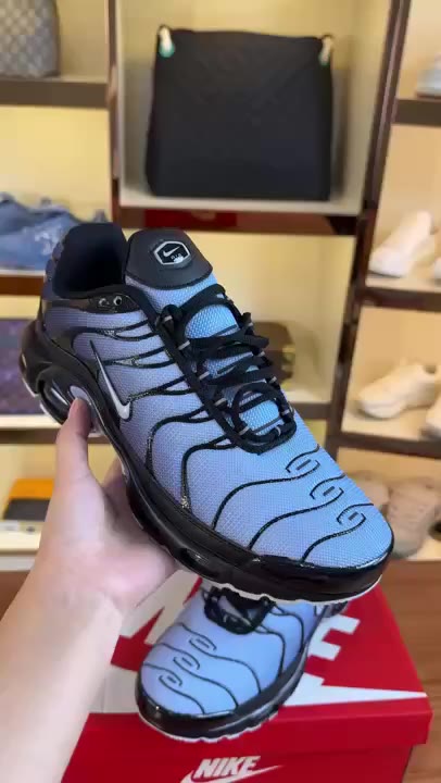 Under Armour Ua Cliff Changer 3 video preview