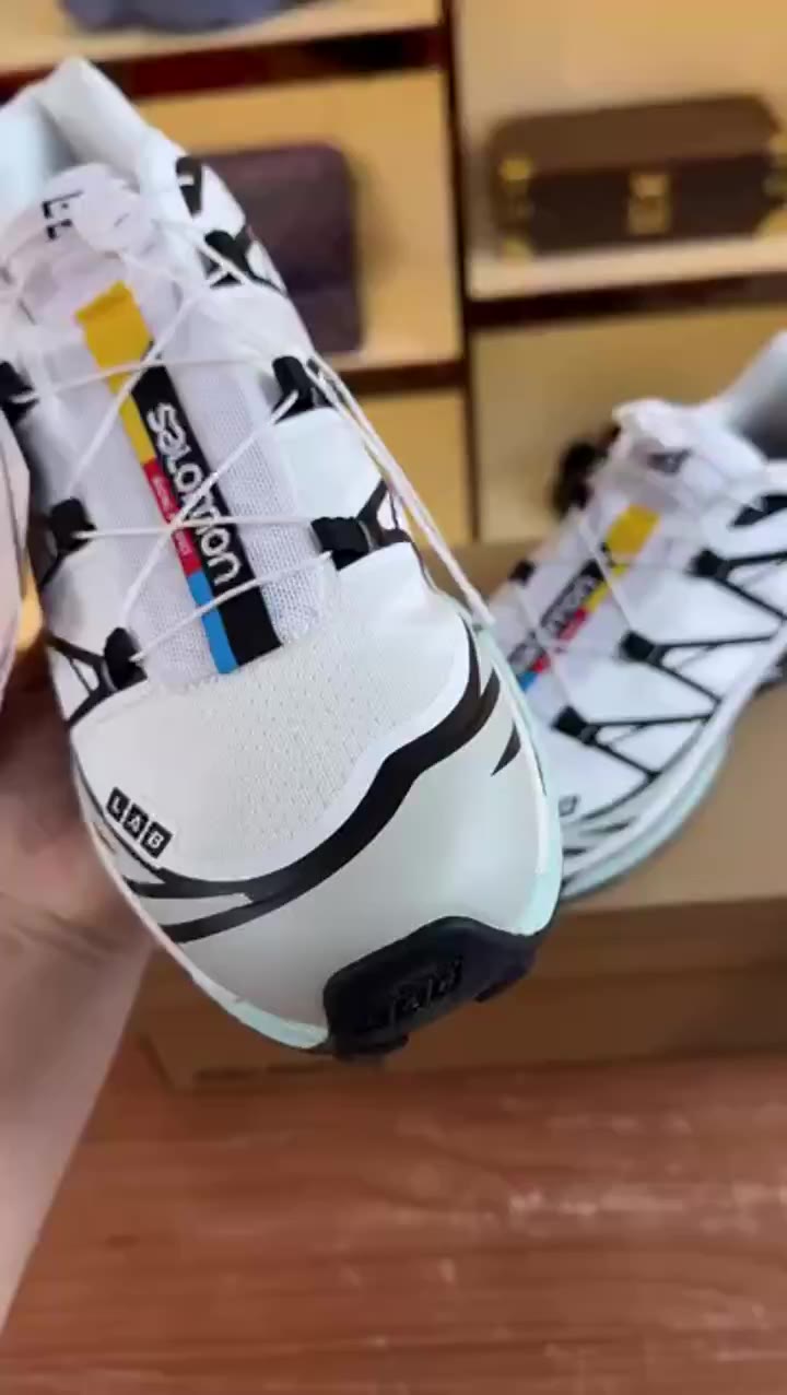 Vans Era Slip On video preview