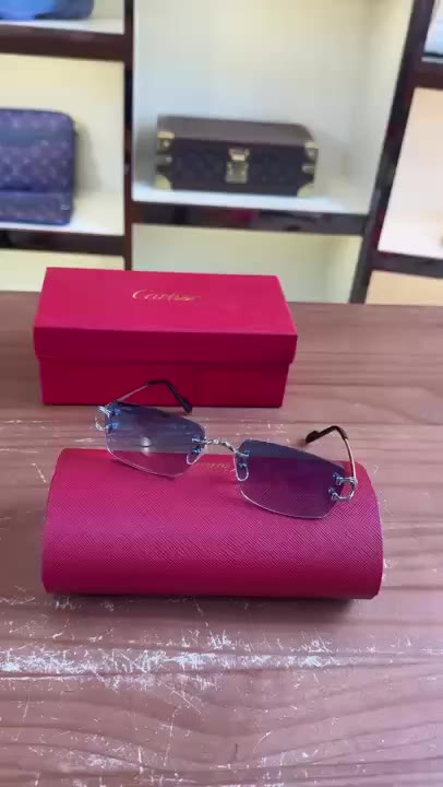Chanel Oversized Aviator Sunglasses video preview