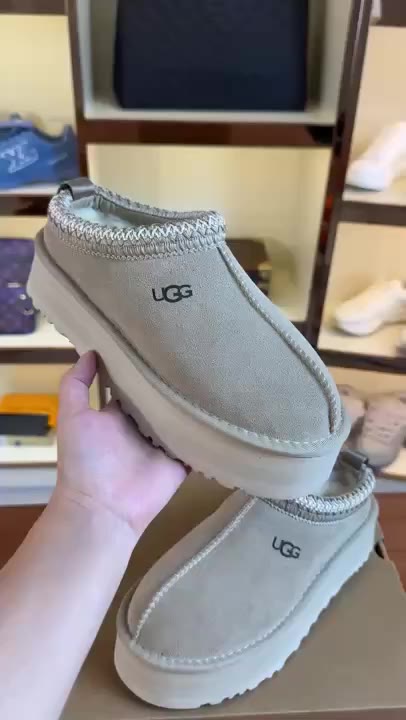 Ugg Uggs Fluff Slip On Loafer video preview