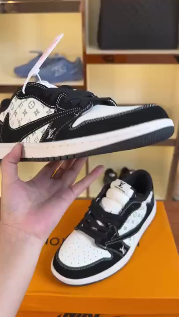 Louis Vuitton Dunk High video preview