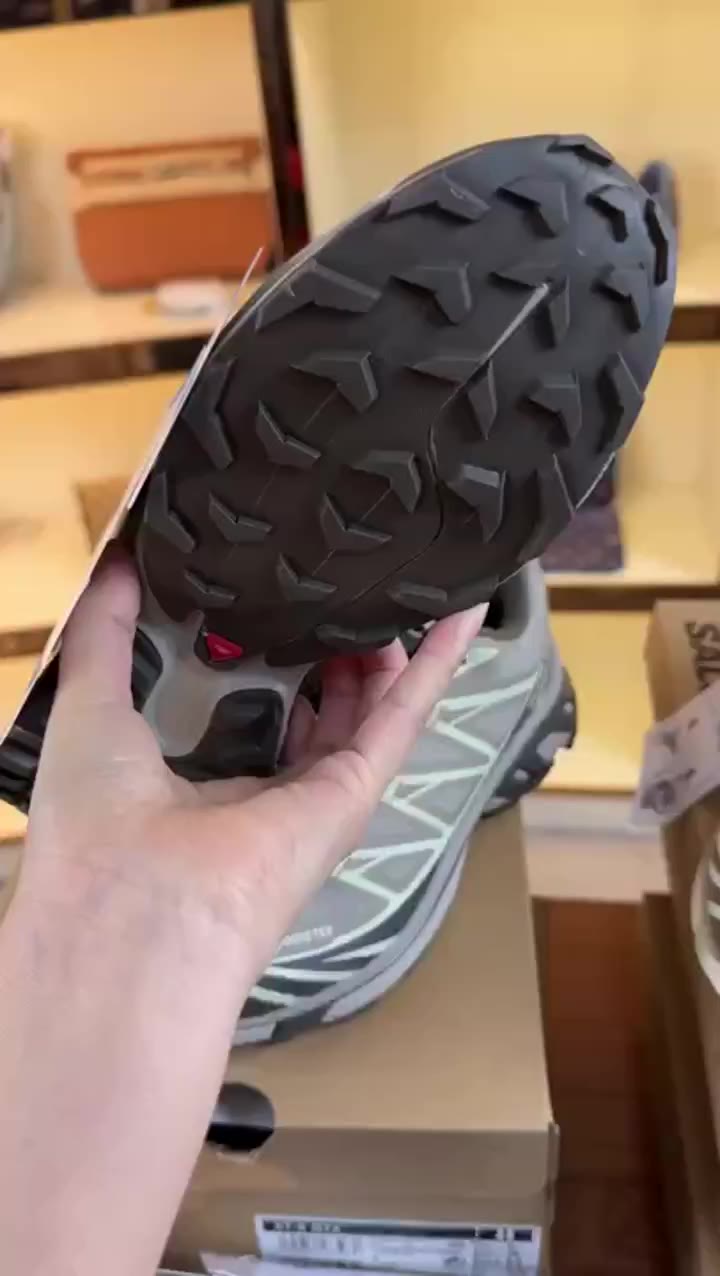 Salomon Speedcross 4 2 video preview