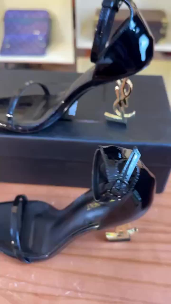 Prada video preview