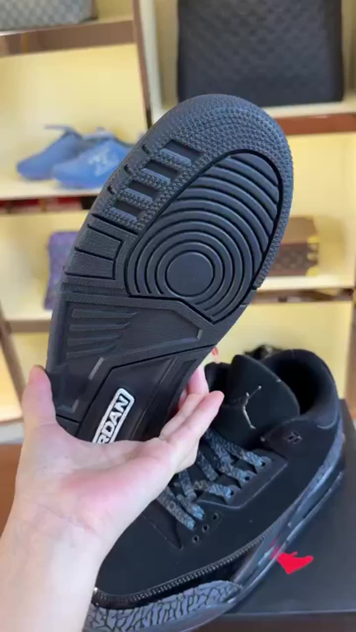Jordan Air Jordan 1 Low 2 video preview