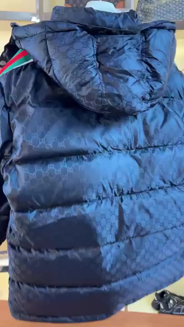Gucci Vest (puffer Jacket video preview