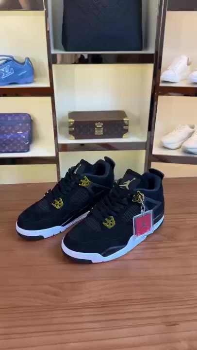 Air Jordan Nike Dunk High video preview